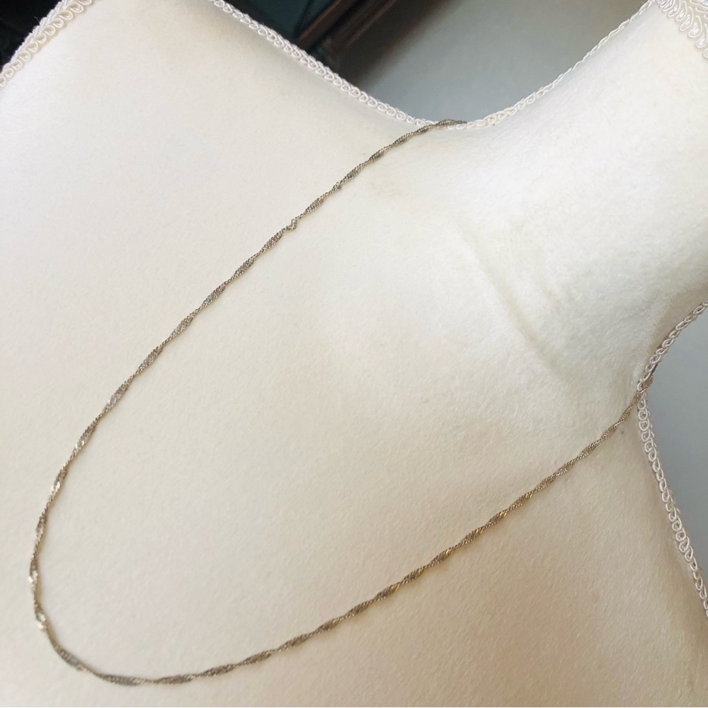Vintage Italy 925 sterling silver Singapore chain necklace